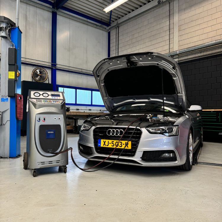 Versnellingsbak onderhouden